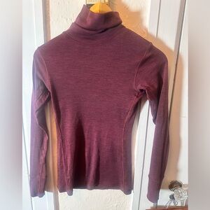 Woolx Italian Merino Wool Base Layer – XS – Burgundy Turtleneck
